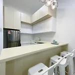 Two Bedroom At The Colony Infinitum By The Relaxstay